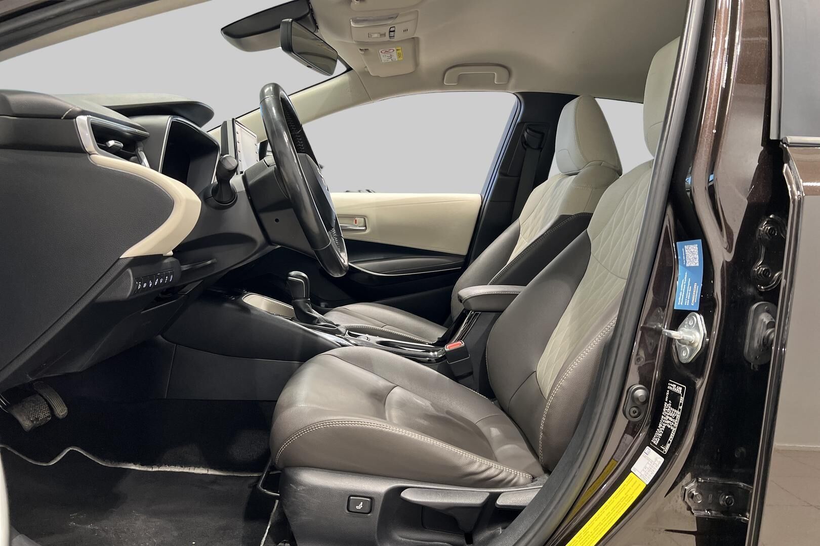 Toyota Corolla iso kuva 7