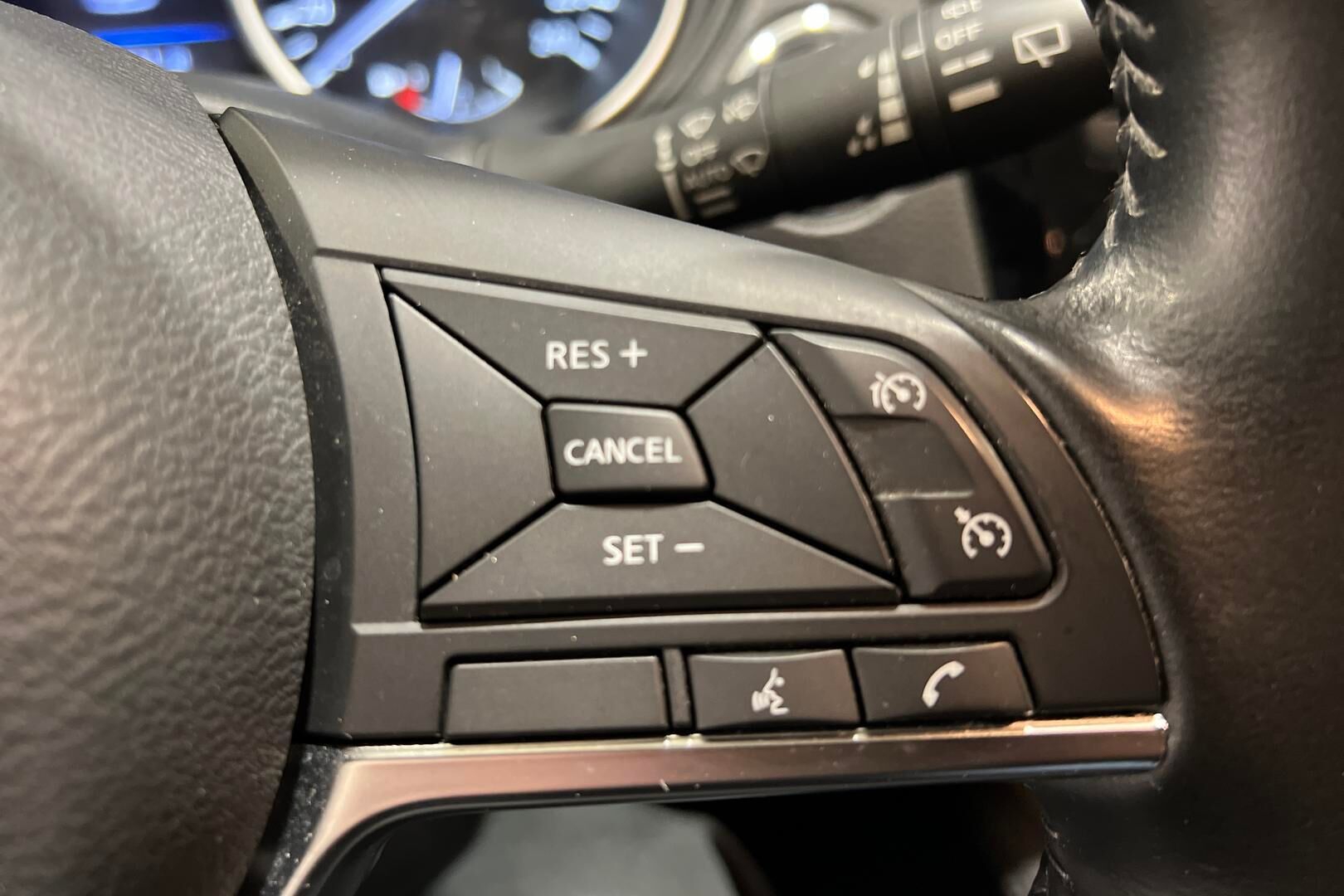 Nissan Qashqai iso kuva 14