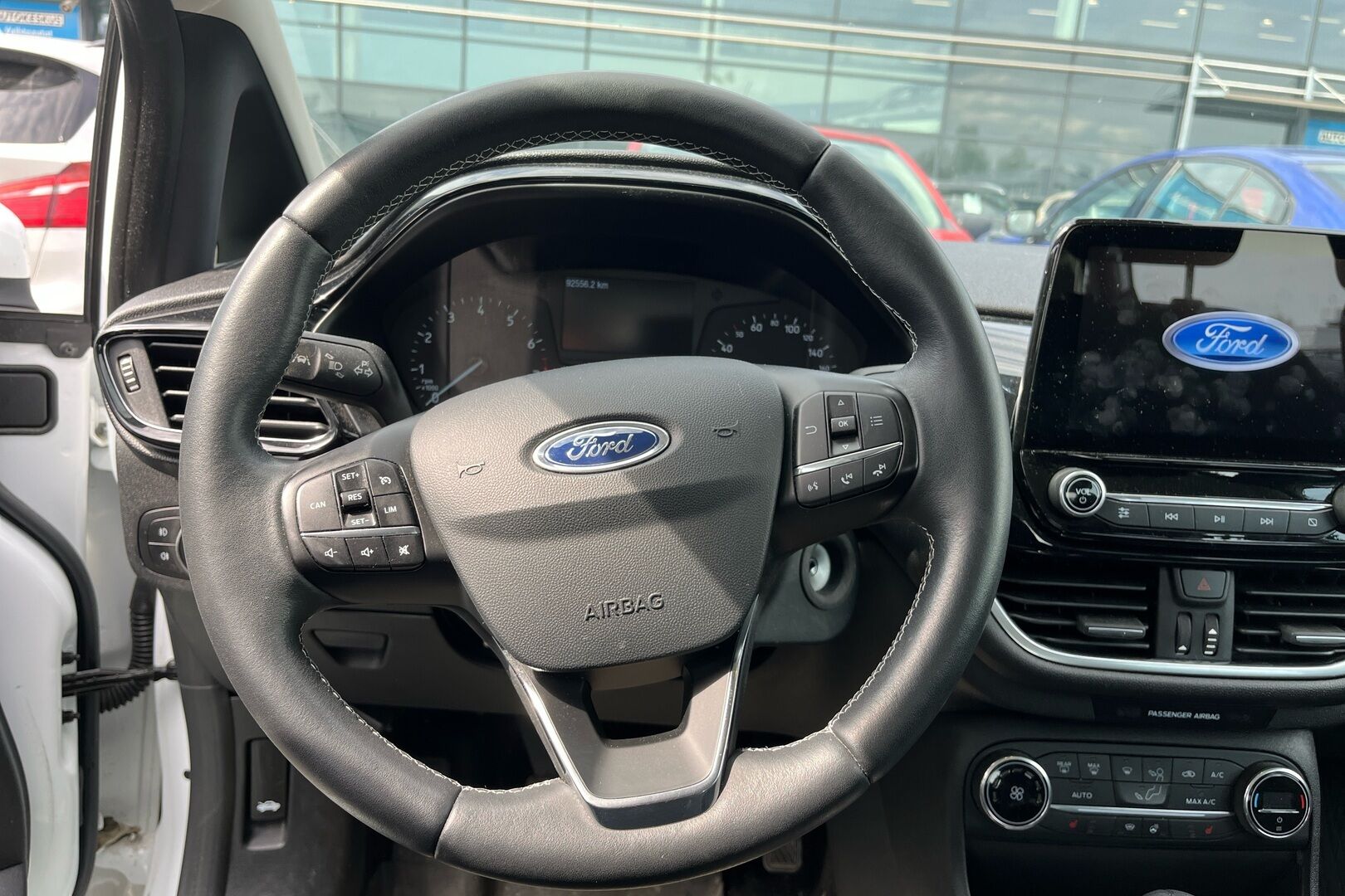 Ford Fiesta iso kuva 1