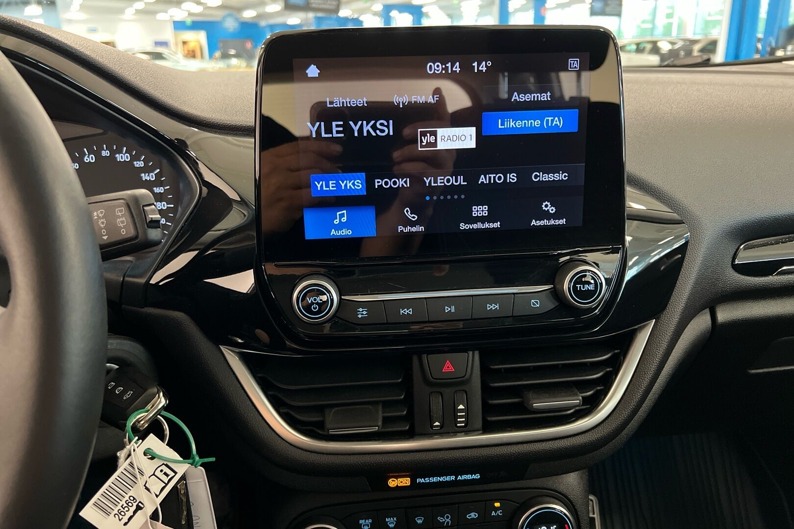 Ford Fiesta iso kuva 12