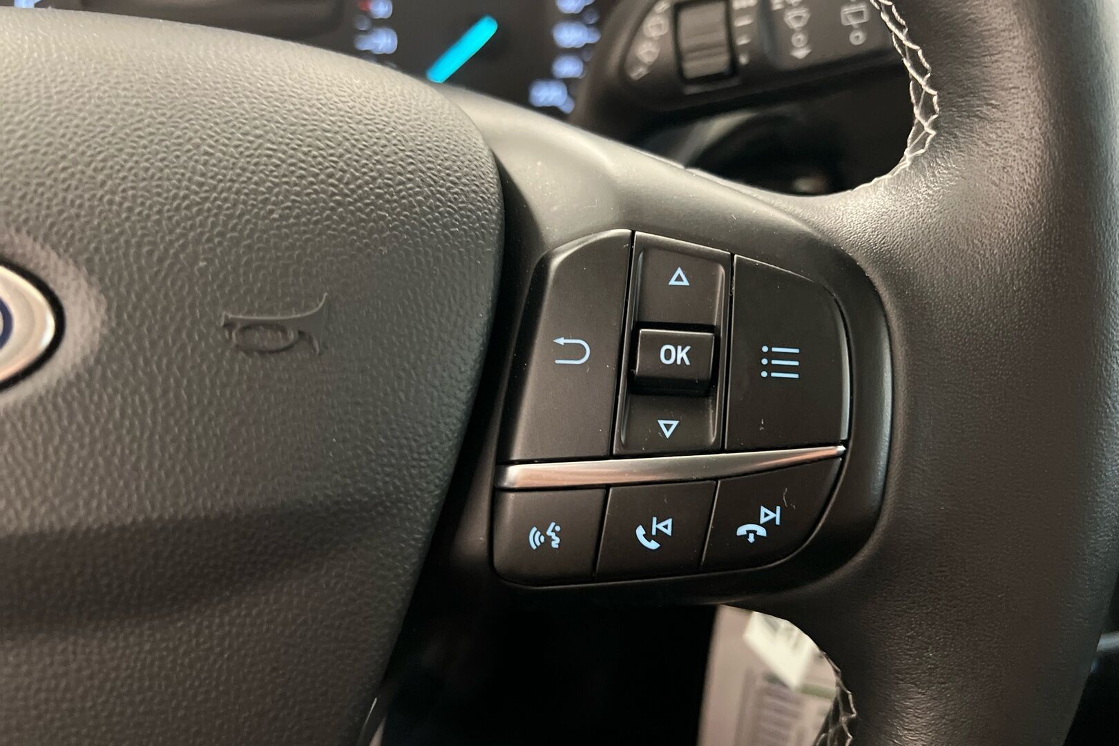 Ford Fiesta iso kuva 15