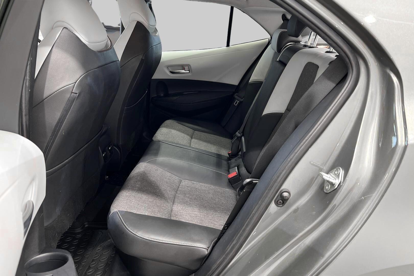 Toyota Corolla iso kuva 10