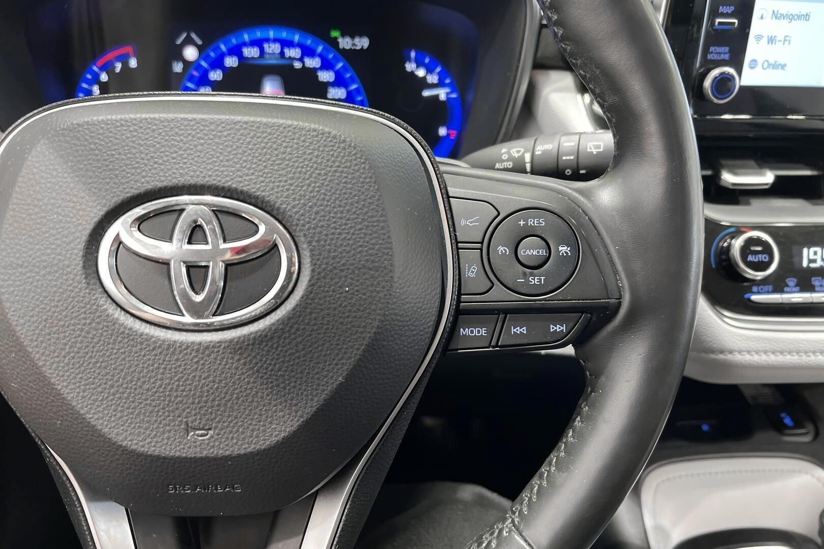 Toyota Corolla iso kuva 21