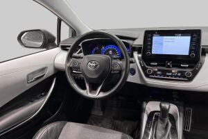 Toyota Corolla esikatselu 25