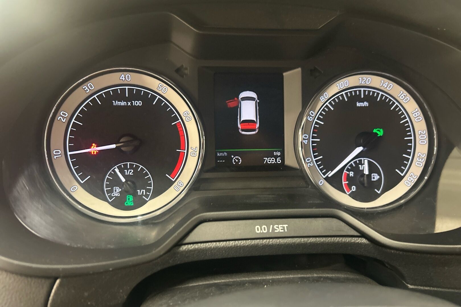 Skoda Octavia iso kuva 15