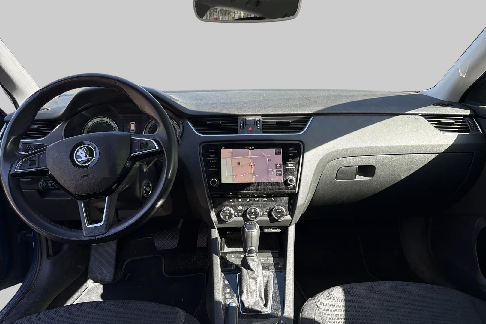 Skoda Octavia iso kuva 2