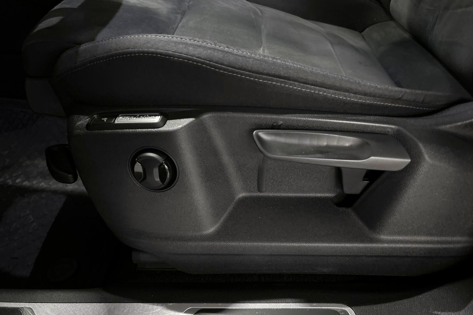 Volkswagen Tiguan Allspace iso kuva 25