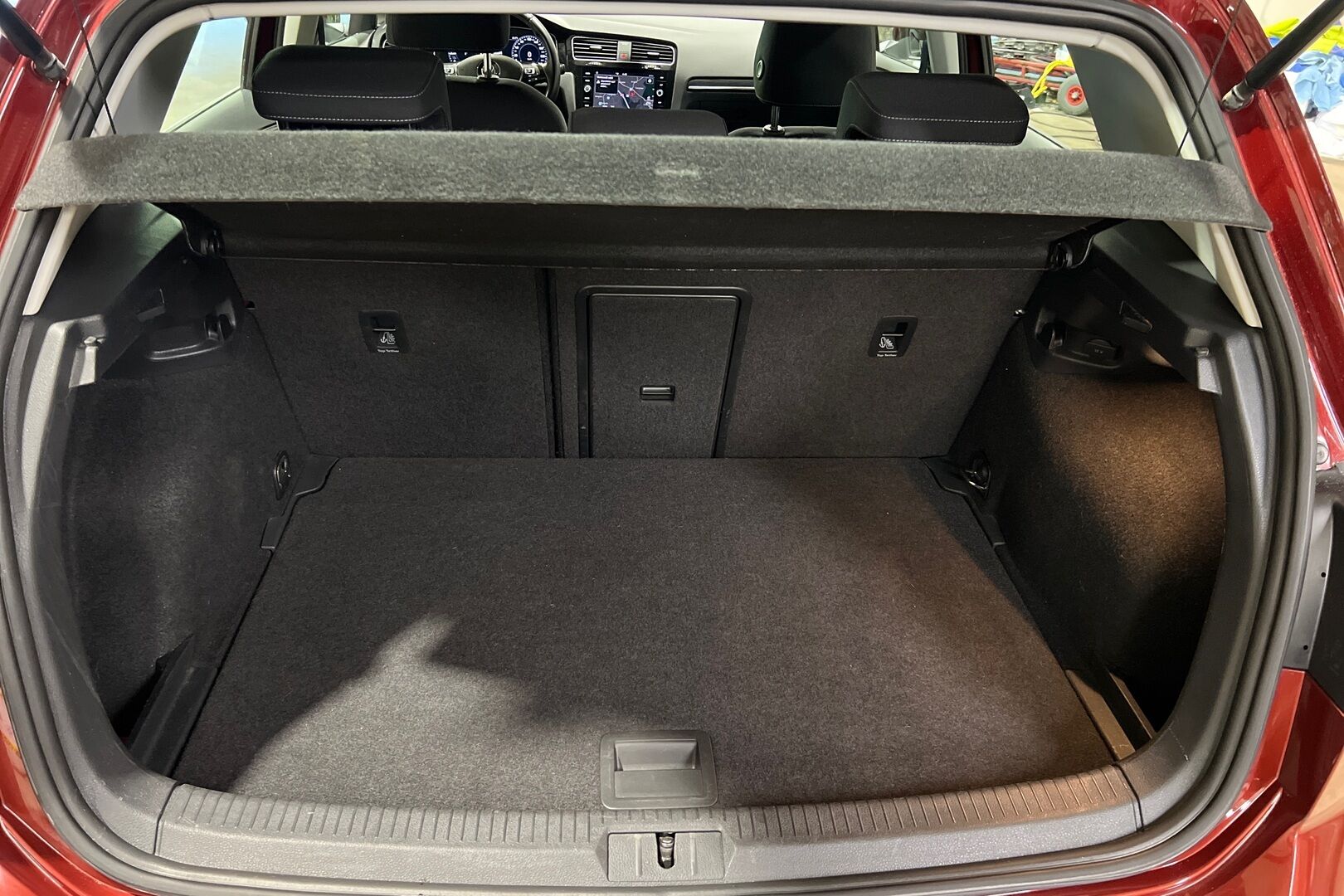Volkswagen Golf iso kuva 12