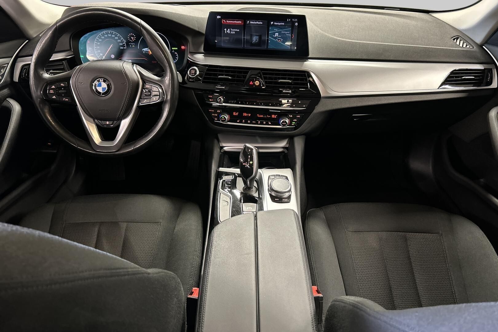 BMW 5-SARJA iso kuva 11