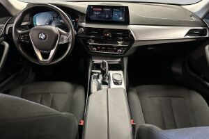 BMW 5-SARJA esikatselu 11