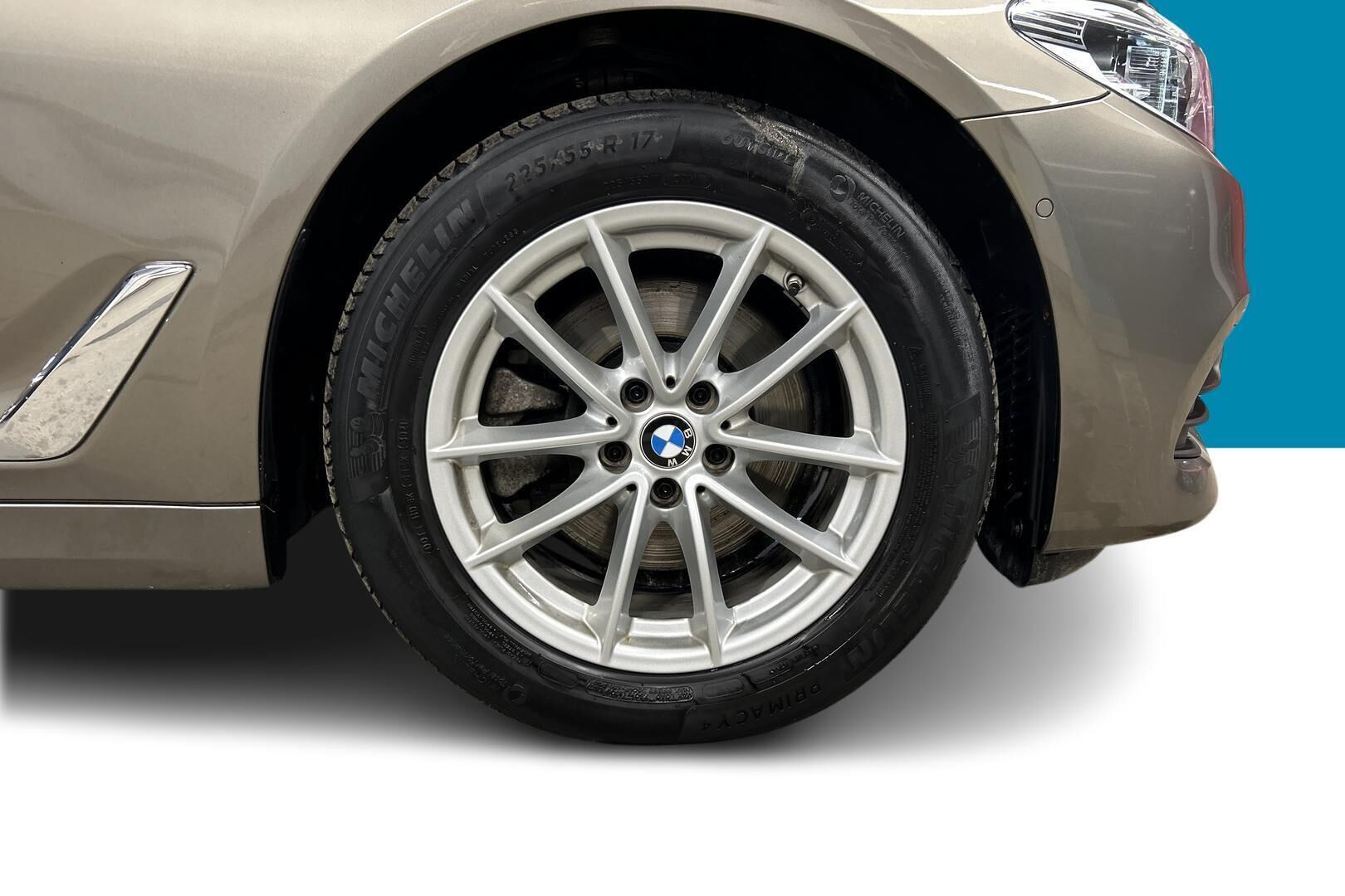 BMW 5-SARJA iso kuva 13