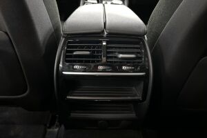 BMW 5-SARJA esikatselu 16