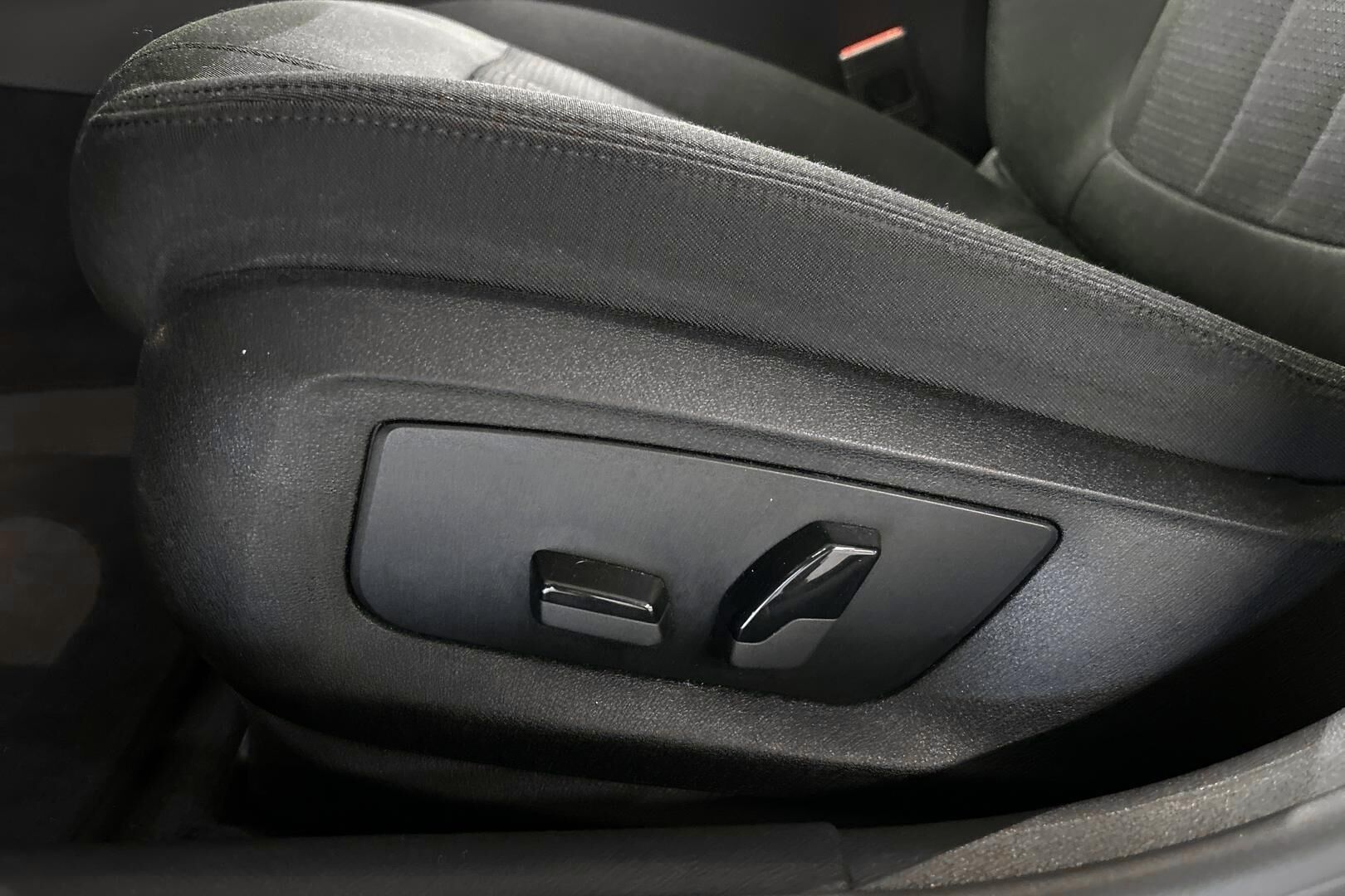 BMW 5-SARJA iso kuva 17