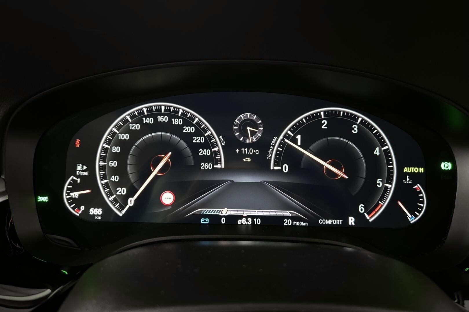 BMW 5-SARJA iso kuva 18