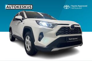 Toyota RAV4 esikatselu 1