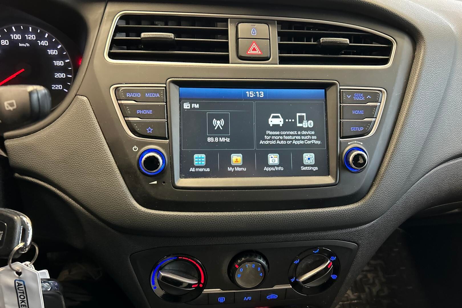 Hyundai i20 Hatchback iso kuva 17