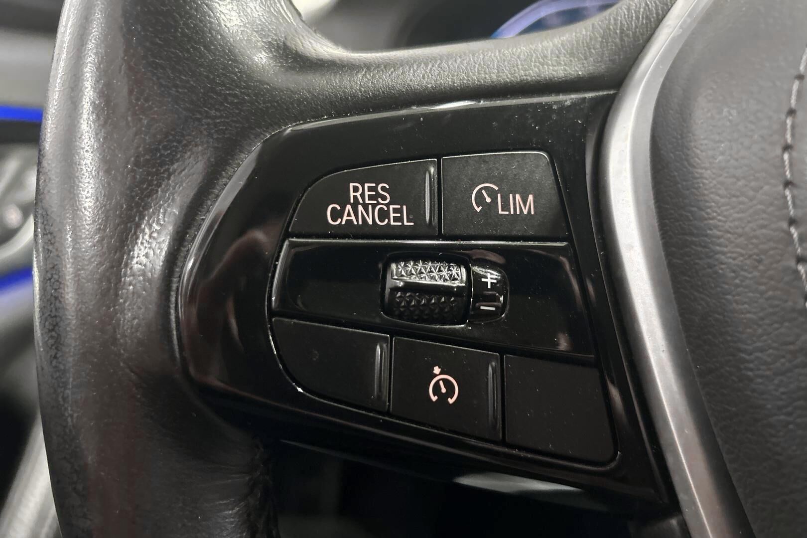 BMW 5-SARJA iso kuva 16