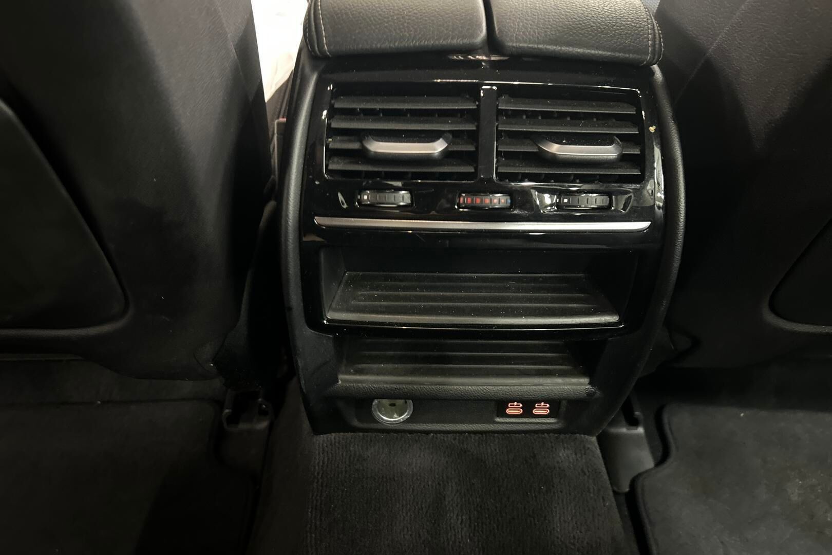 BMW 5-SARJA iso kuva 22