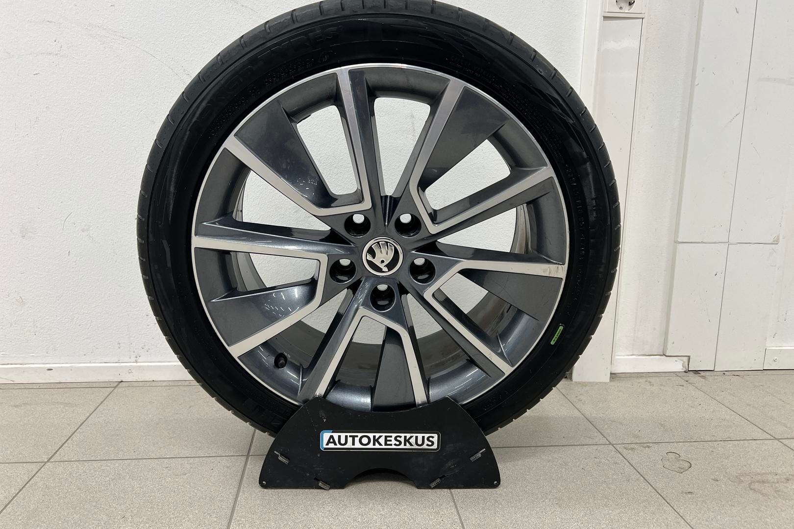 Skoda Octavia iso kuva 20