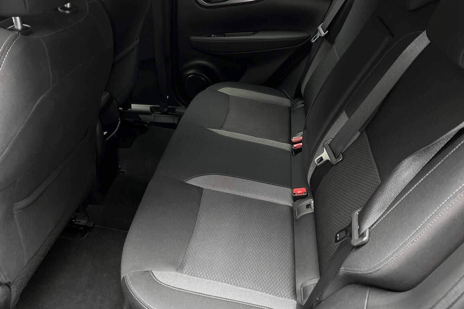 Nissan Qashqai iso kuva 8