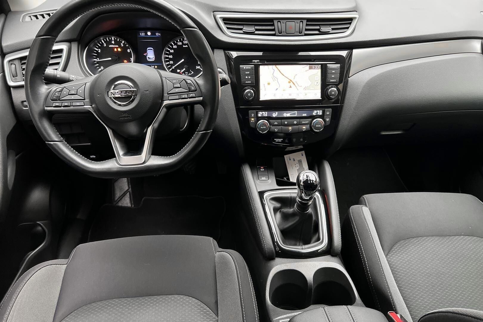 Nissan Qashqai iso kuva 9