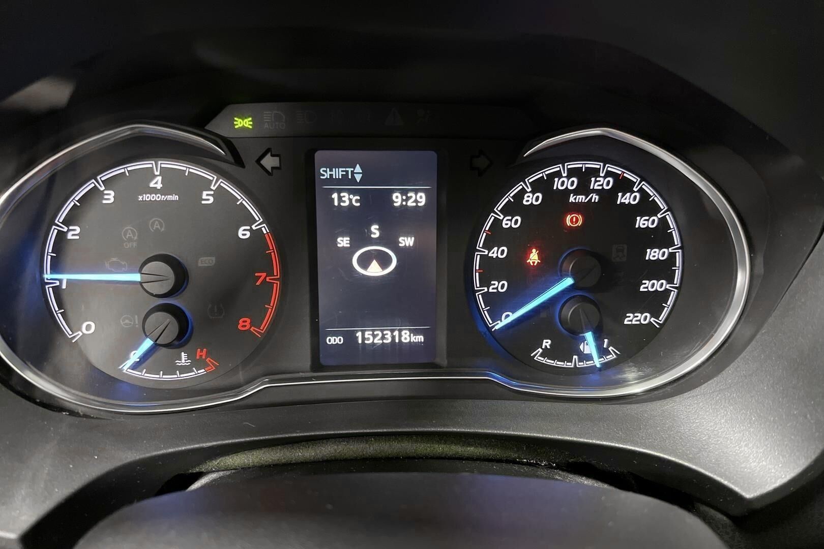 Toyota Yaris iso kuva 5