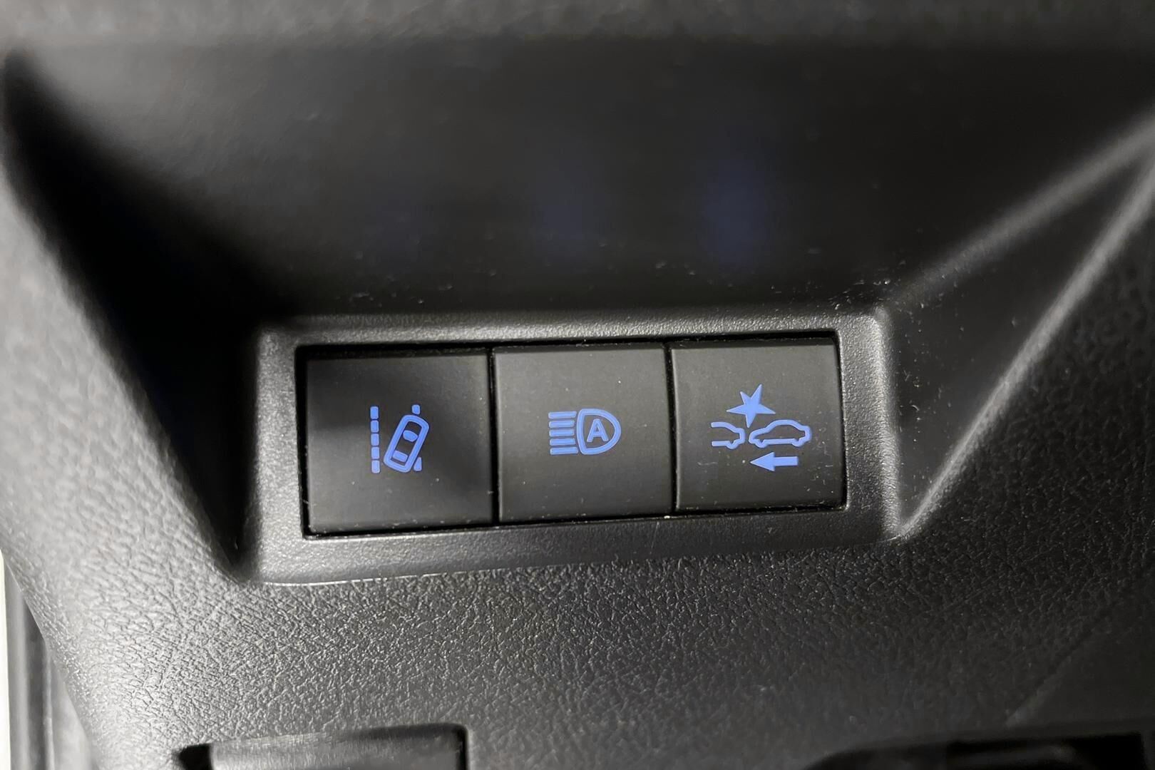 Toyota Yaris iso kuva 17