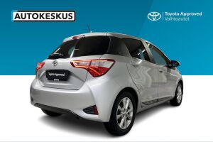 Toyota Yaris esikatselu 10