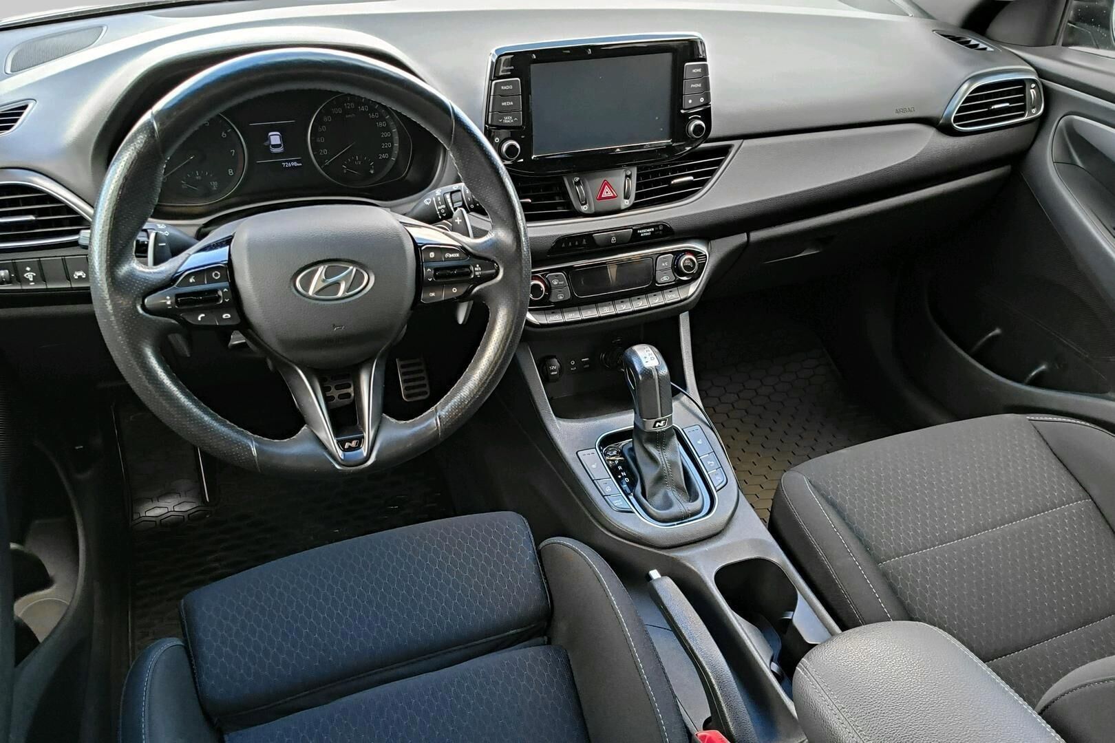 Hyundai i30 Hatchback iso kuva 2