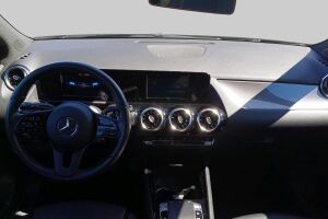 Mercedes-Benz B esikatselu 2