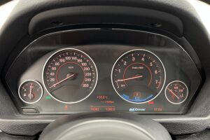 BMW 3-SARJA esikatselu 14