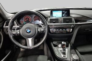 BMW 3-SARJA esikatselu 2