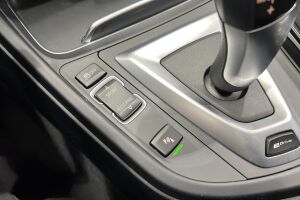 BMW 3-SARJA esikatselu 22