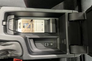 BMW 3-SARJA esikatselu 23