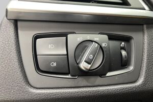 BMW 3-SARJA esikatselu 27