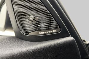 BMW 3-SARJA esikatselu 29