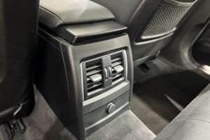 BMW 3-SARJA esikatselu 30