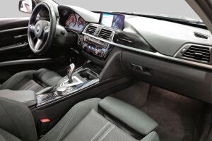 BMW 3-SARJA esikatselu 5