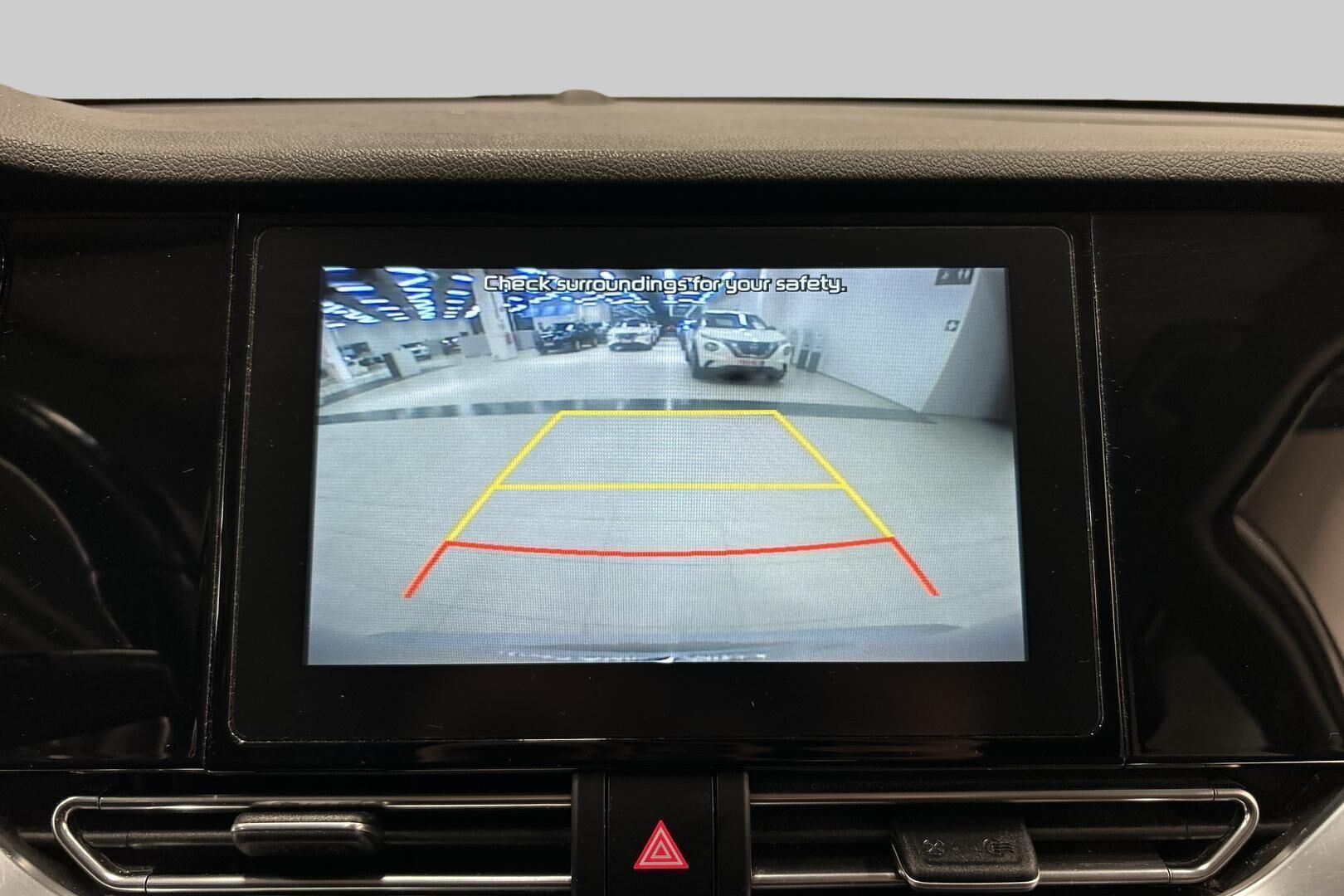 Kia Niro iso kuva 27