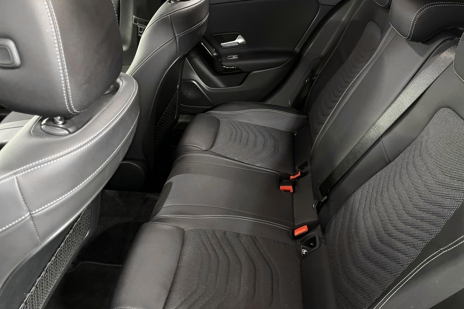 Mercedes-Benz A iso kuva 10
