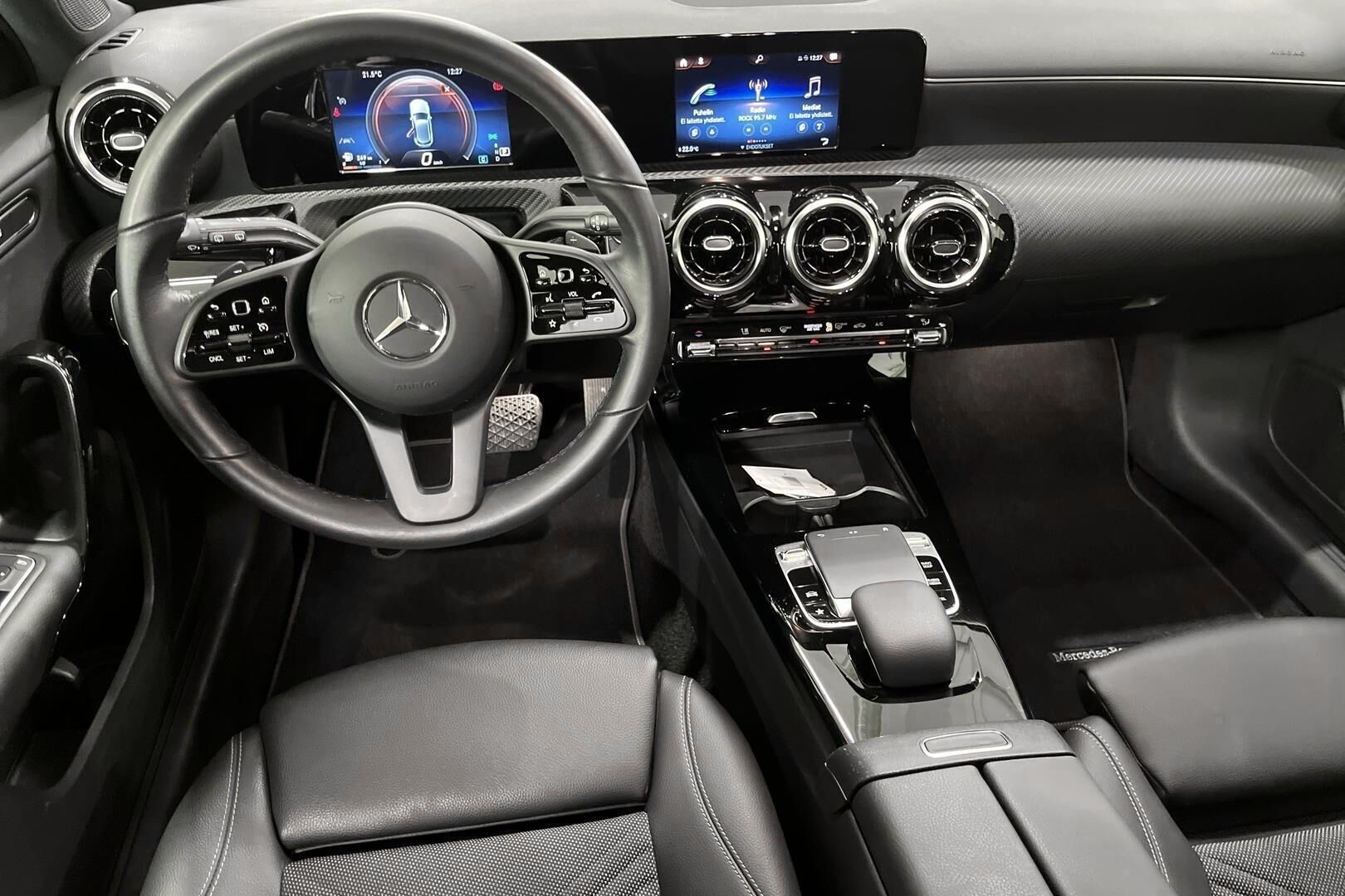 Mercedes-Benz A iso kuva 11