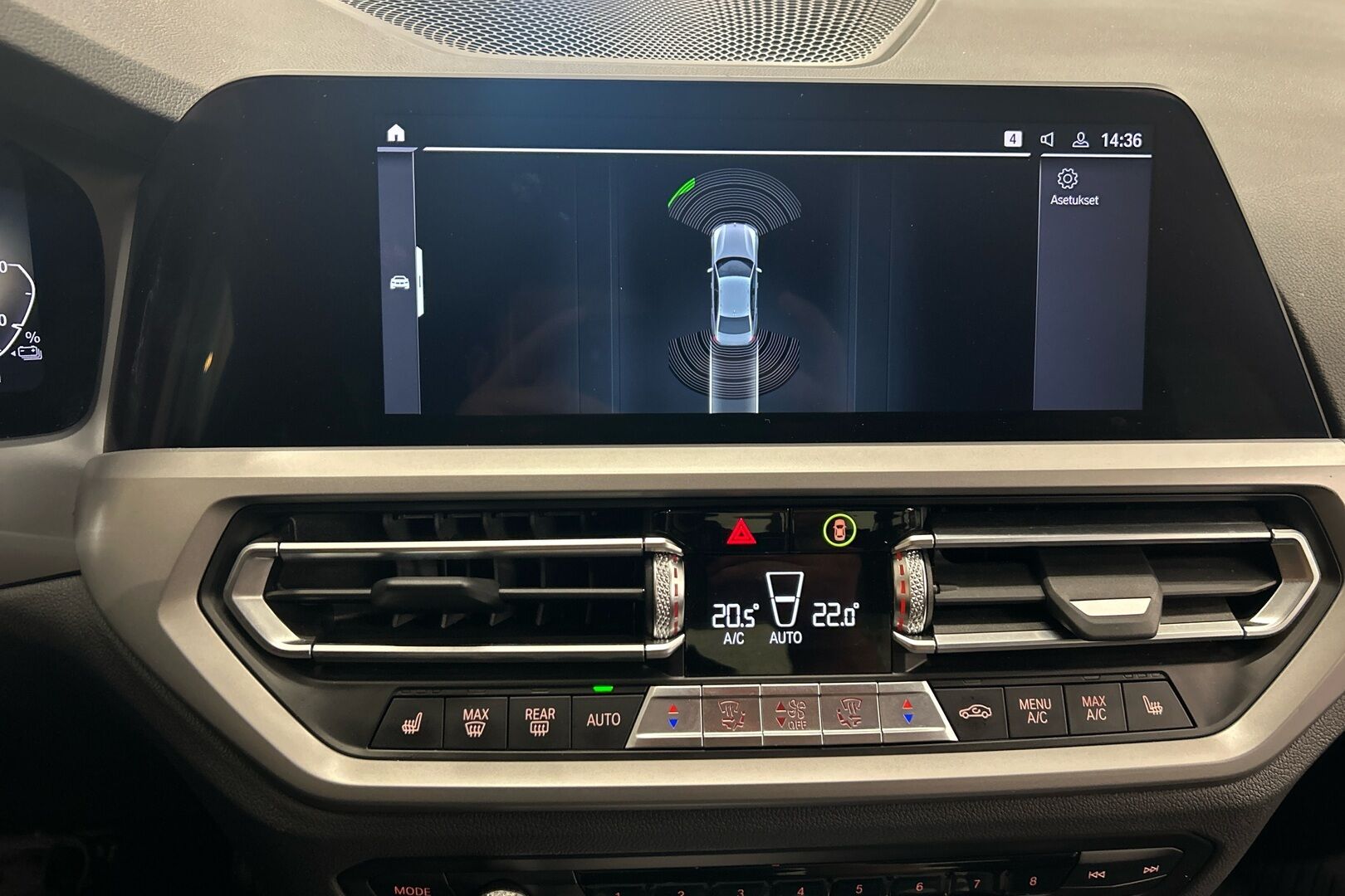 BMW 3-sarja iso kuva 16