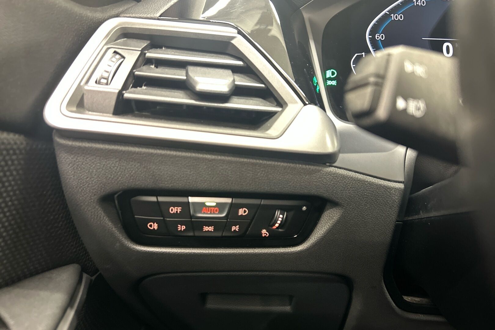 BMW 3-sarja iso kuva 18