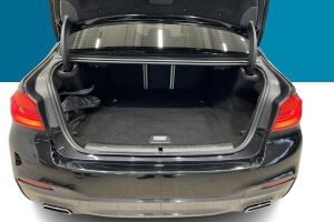 BMW 5-SARJA esikatselu 12