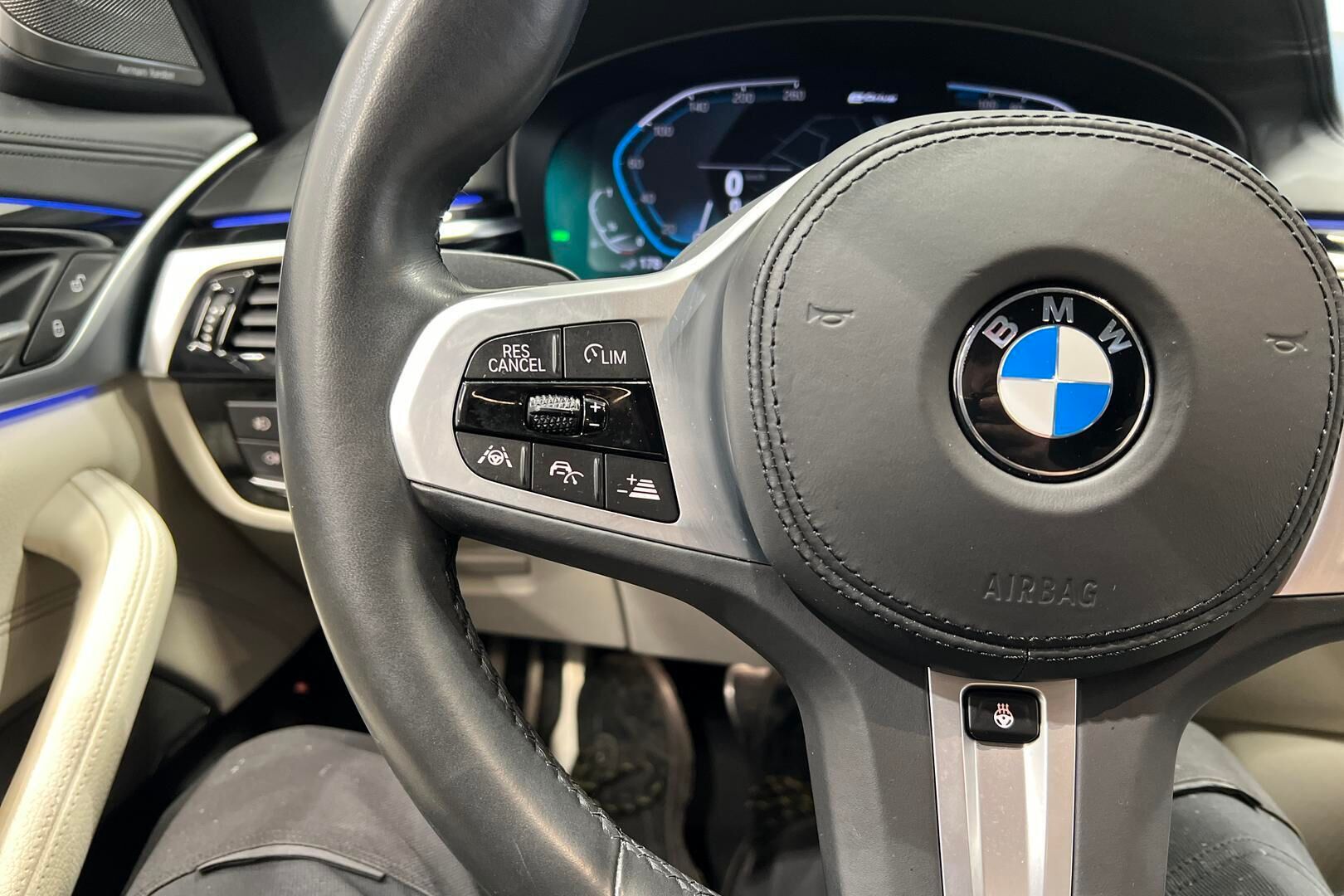 BMW 5-SARJA iso kuva 28