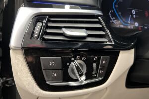 BMW 5-SARJA esikatselu 29