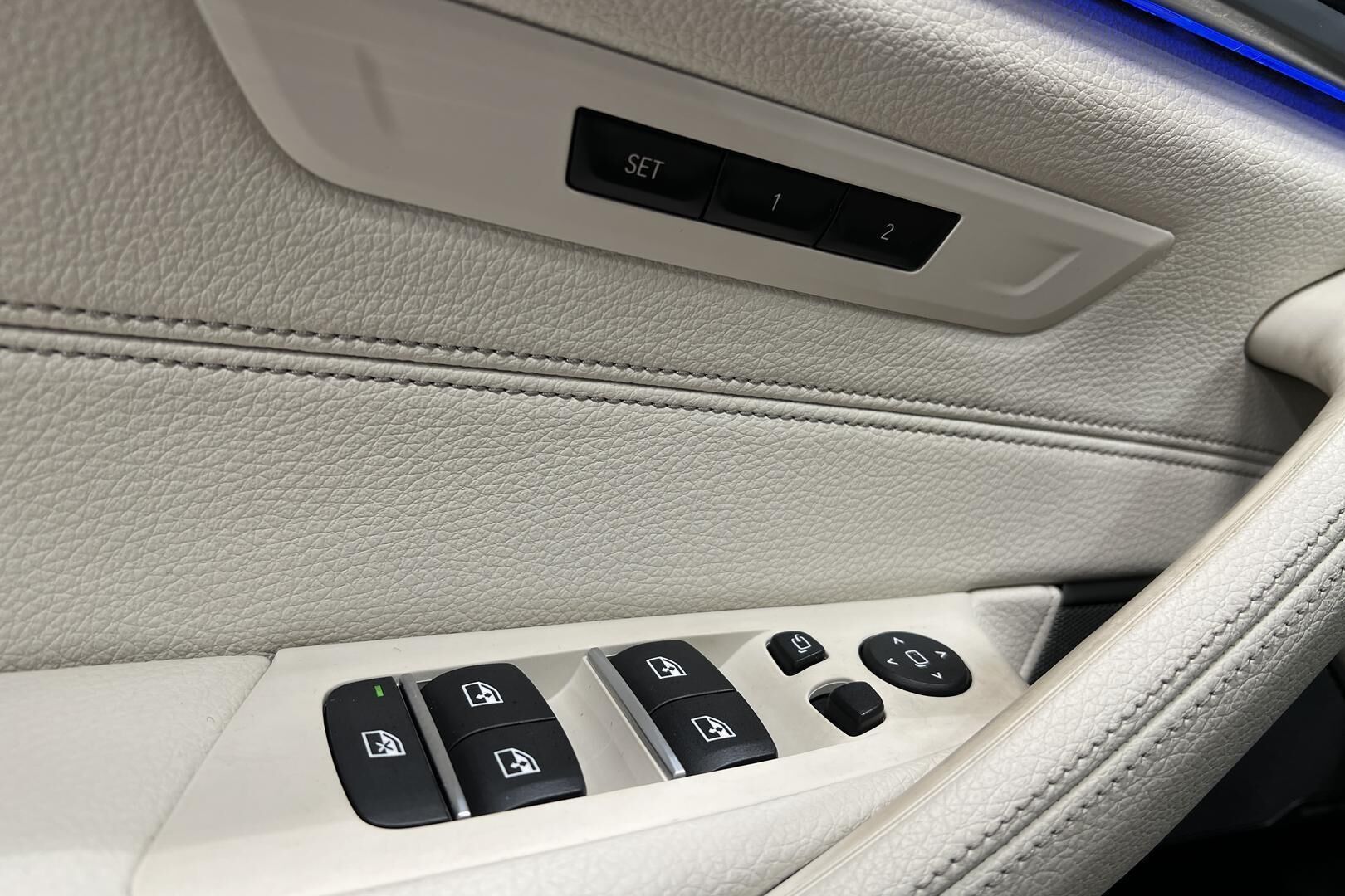 BMW 5-SARJA iso kuva 31