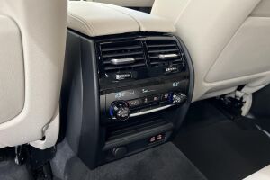 BMW 5-SARJA esikatselu 33