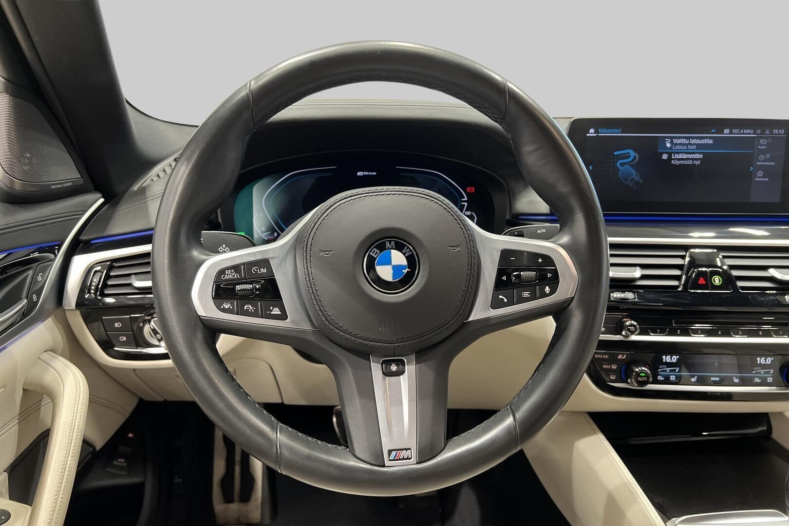 BMW 5-SARJA iso kuva 35