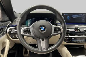 BMW 5-SARJA esikatselu 35